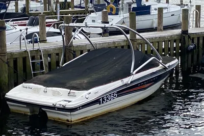 2007 Bayliner 185