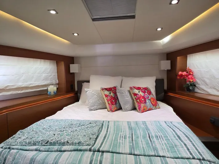 Just Peachy Yacht Photos Pics 