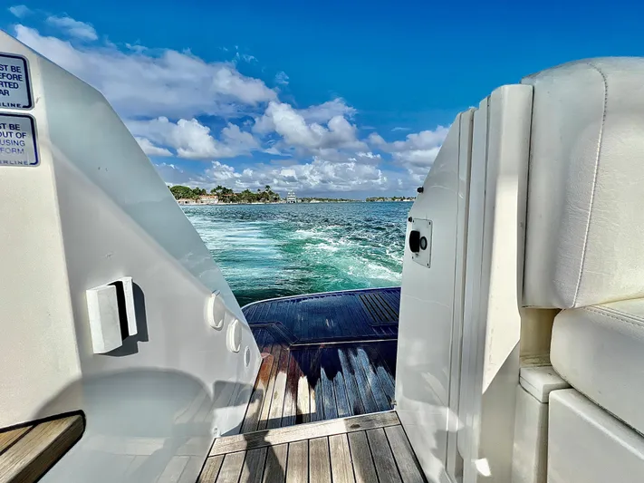 Naomi Yacht Photos Pics Fairline 38 NAOMI - Swim Platform Access Door