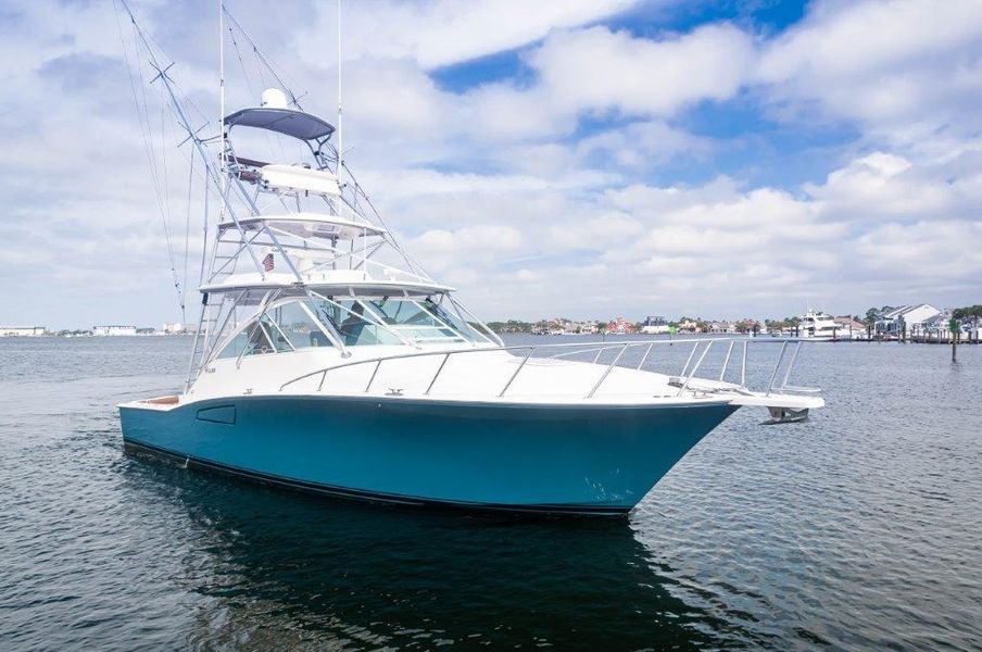 2005 Cabo 40 Express