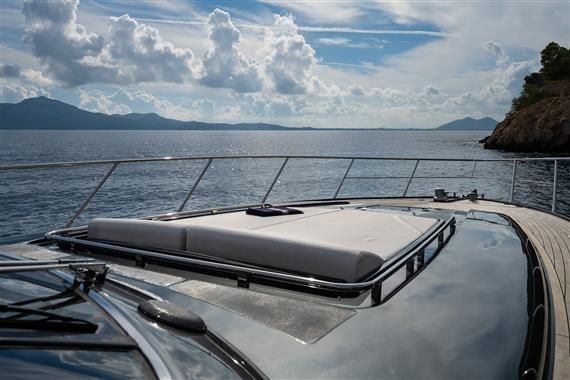 2016 Riva 64 