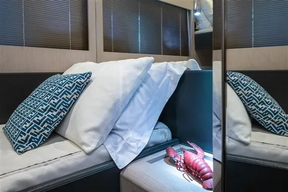 Voltor Yacht Photos Pics 