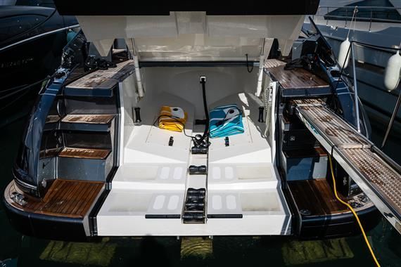 2016 Riva 64 