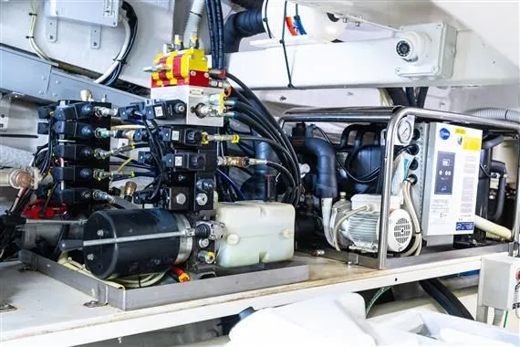 Voltor Yacht Photos Pics 