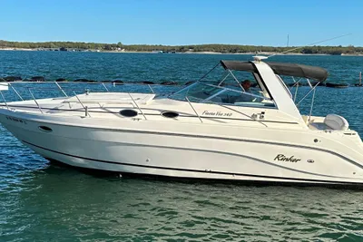 Rinker 340 Fiesta Vee