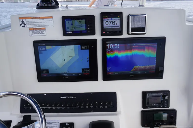 Santiago Yacht Photos Pics 2019 32 Cobia 320 CC SANTIAGO Electronics