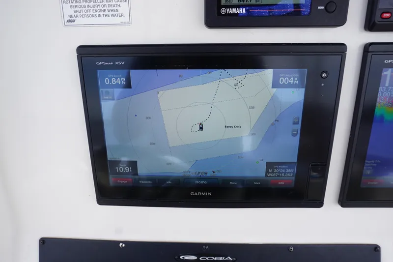 Santiago Yacht Photos Pics 2019 32 Cobia 320 CC SANTIAGO Electronics