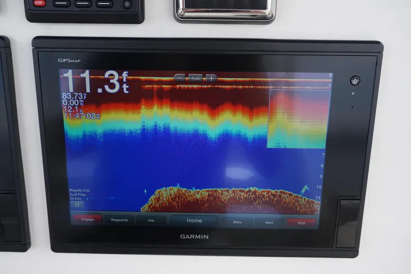 Santiago Yacht Photos Pics 2019 32 Cobia 320 CC SANTIAGO Electronics