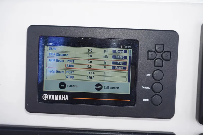 Santiago Yacht Photos Pics 2019 32 Cobia 320 CC SANTIAGO Electronics