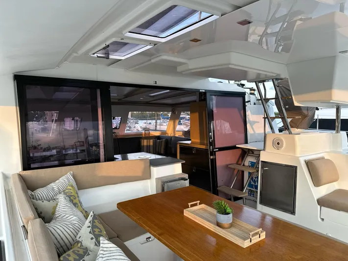 Freedom Yacht Photos Pics 