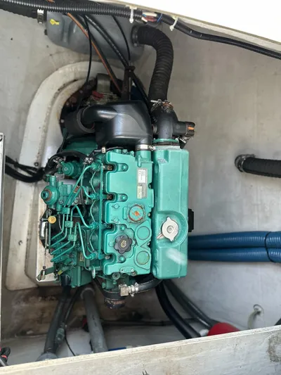 Freedom Yacht Photos Pics 