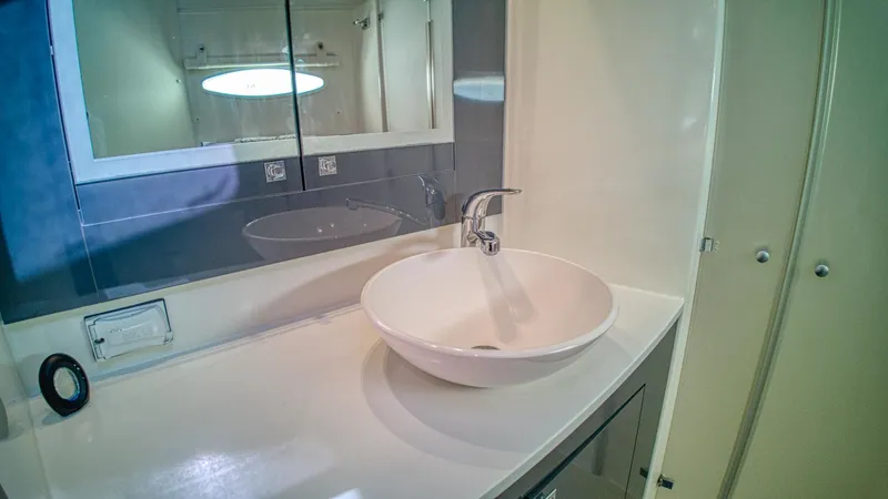 Freedom Yacht Photos Pics 