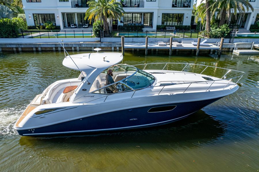 2011 Sea Ray 370 Sundancer