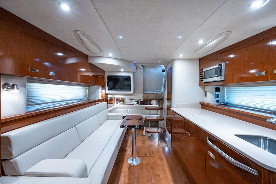 2011 Sea Ray 370 Sundancer