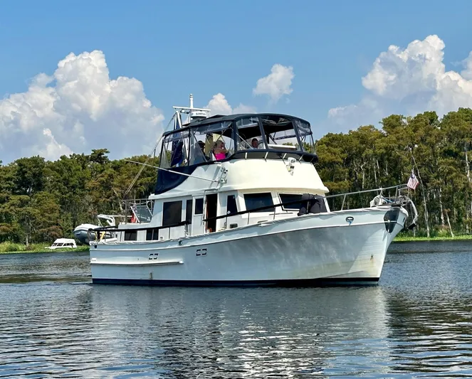 My Blue Heaven Yacht Photos Pics 