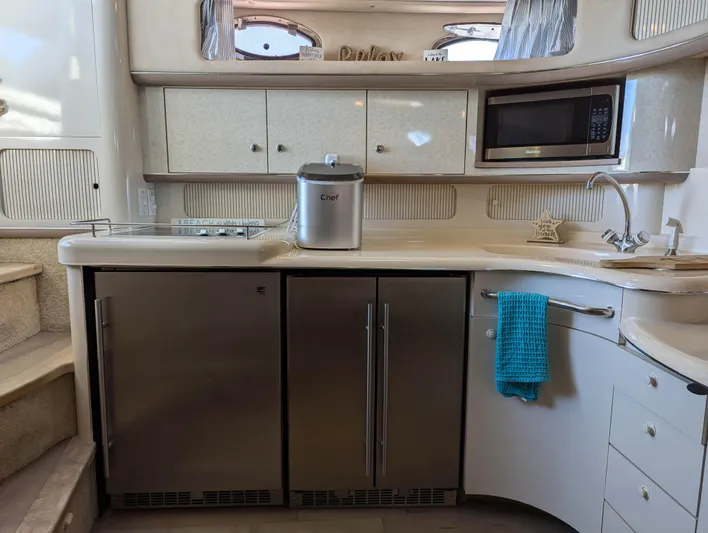 Get Nauti Yacht Photos Pics 