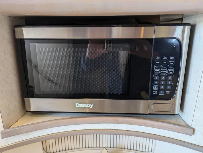 Get Nauti Yacht Photos Pics 