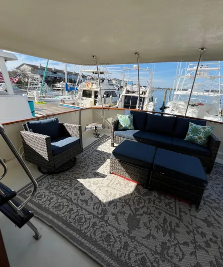 Hatt'rific Day Yacht Photos Pics 