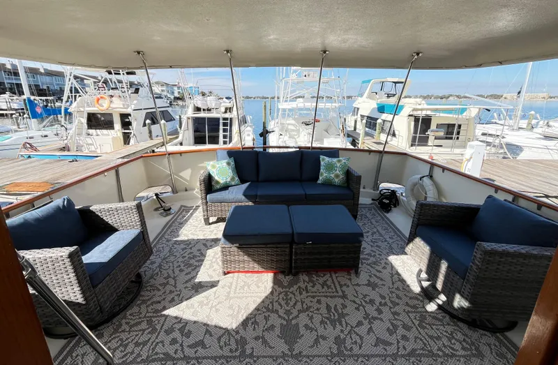 Hatt'rific Day Yacht Photos Pics 