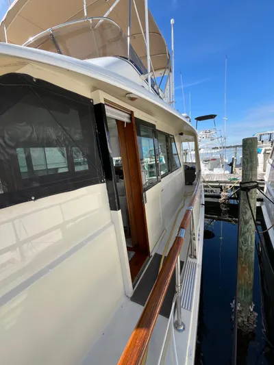 Hatt'rific Day Yacht Photos Pics Port side