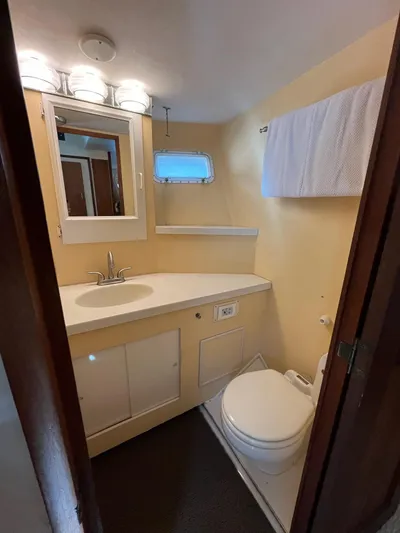 Hatt'rific Day Yacht Photos Pics 