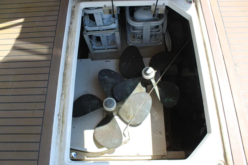 Getaway Yacht Photos Pics 