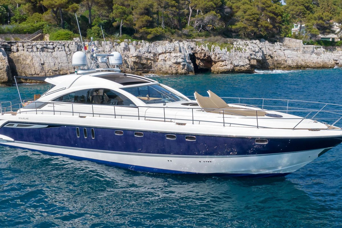 2004 Fairline 61 