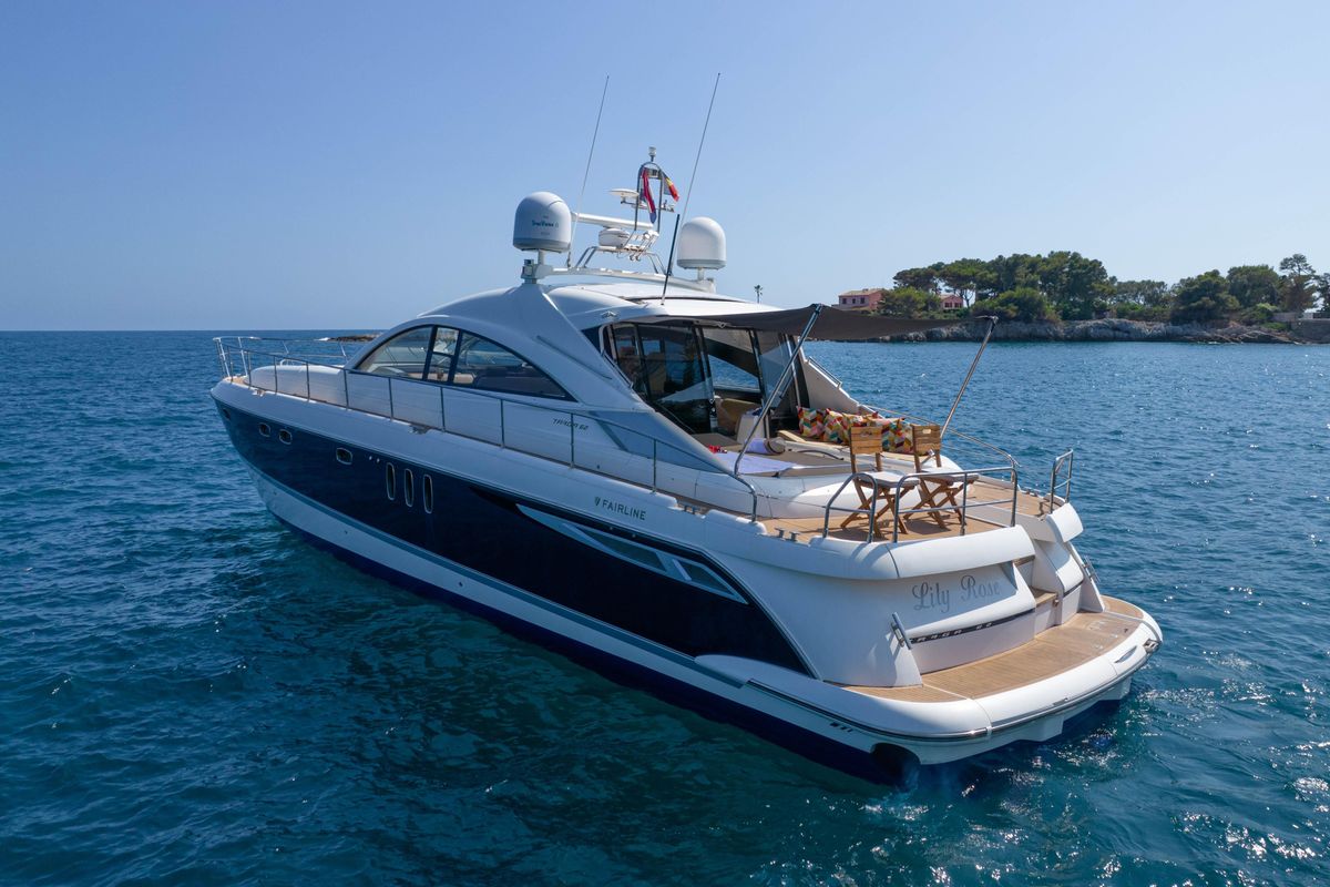 2004 Fairline 61 