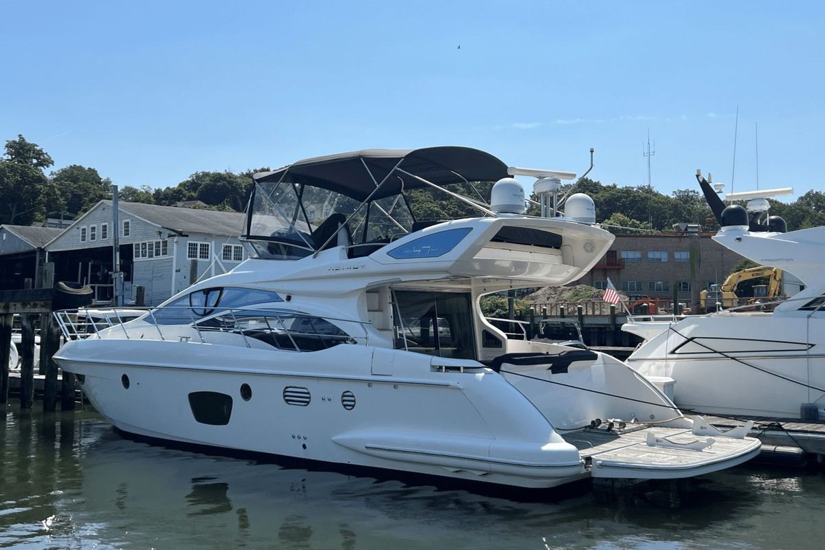 2011 Azimut 47 