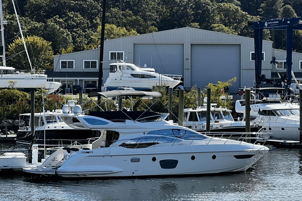 2011 Azimut 47 