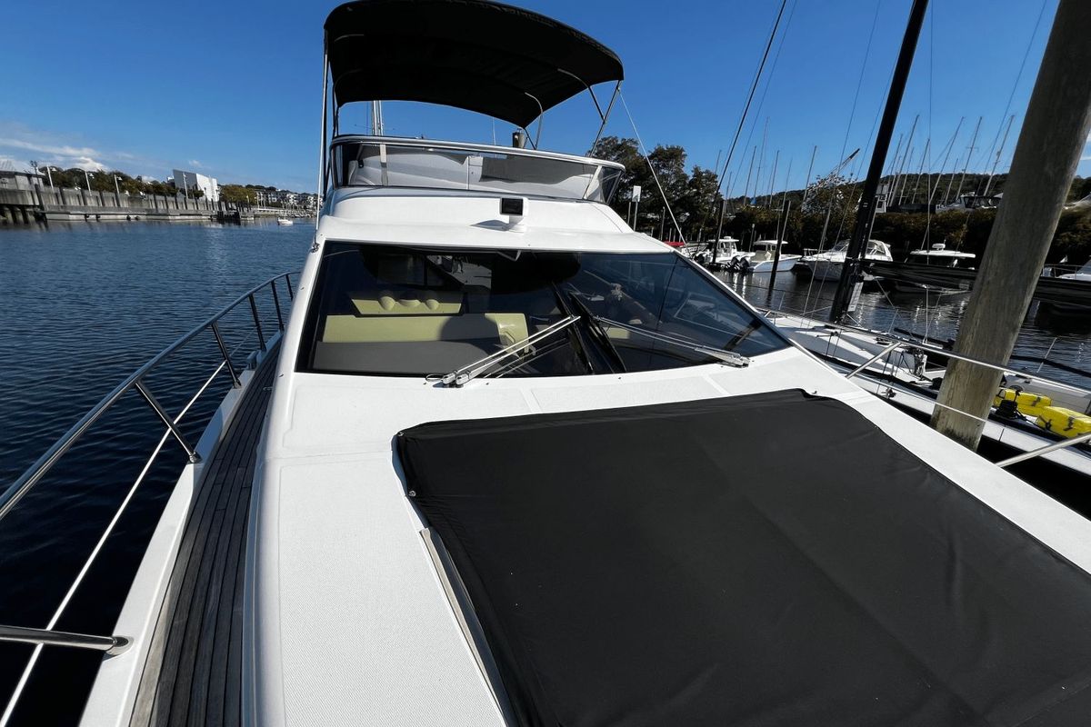 2011 Azimut 47 