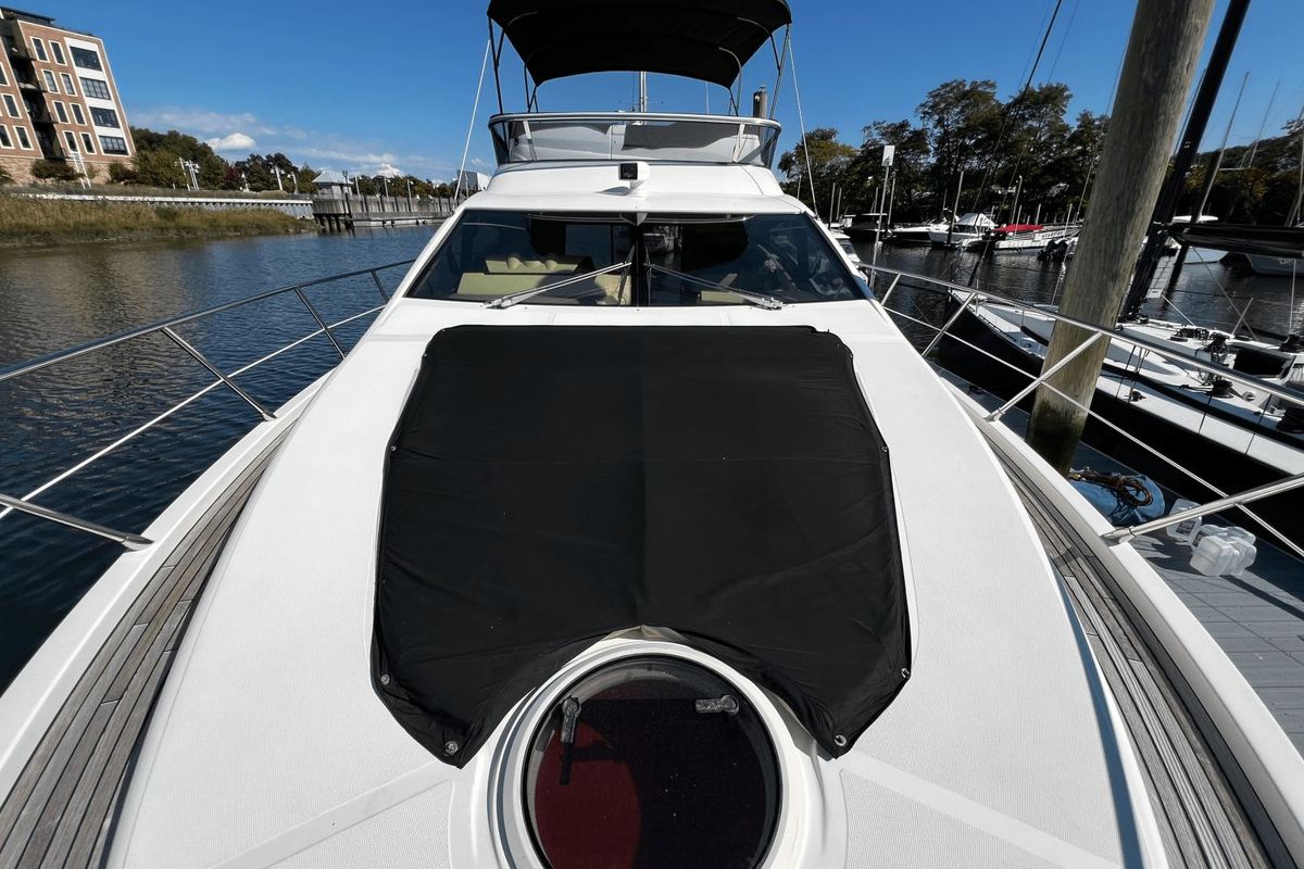 2011 Azimut 47 