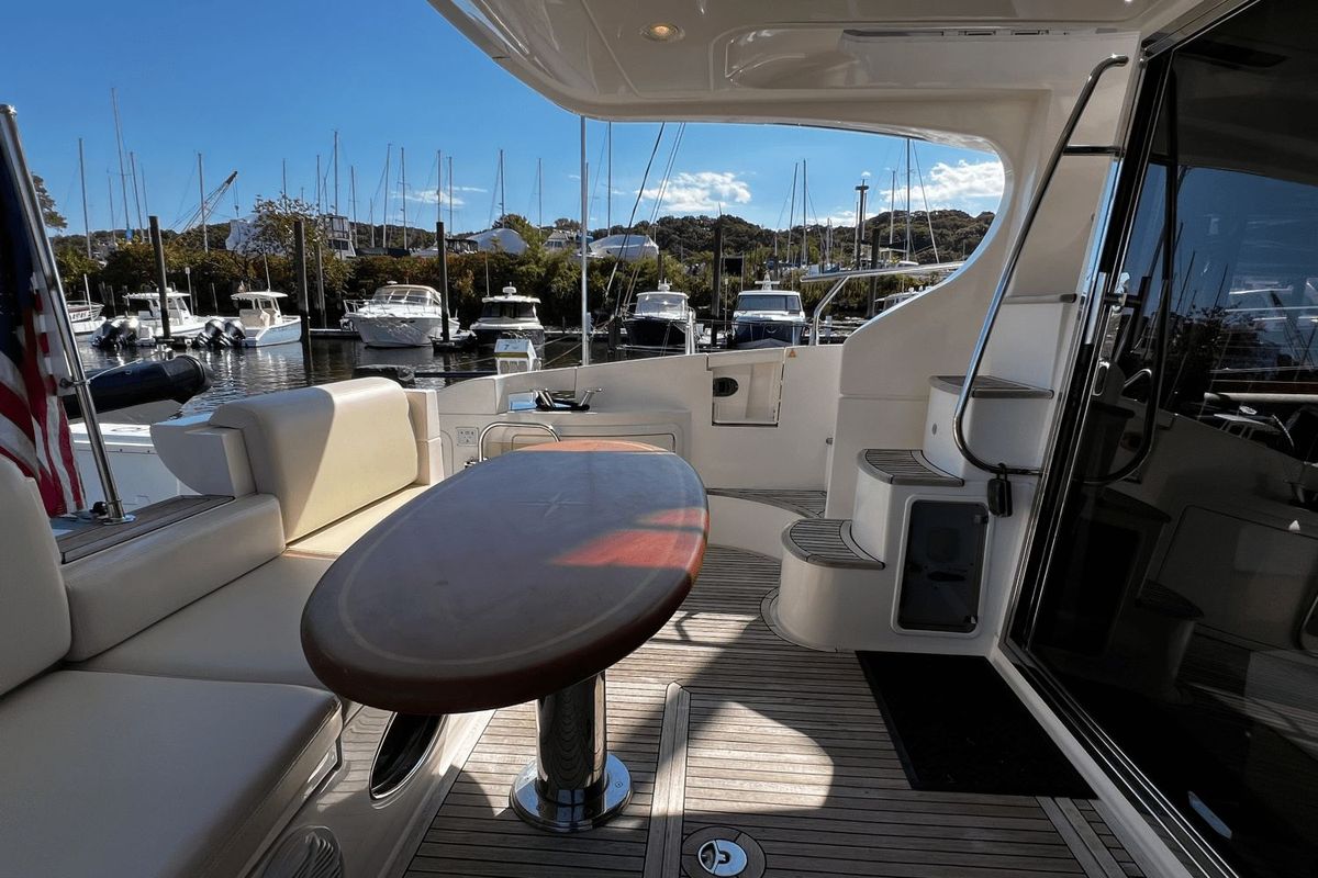 2011 Azimut 47 