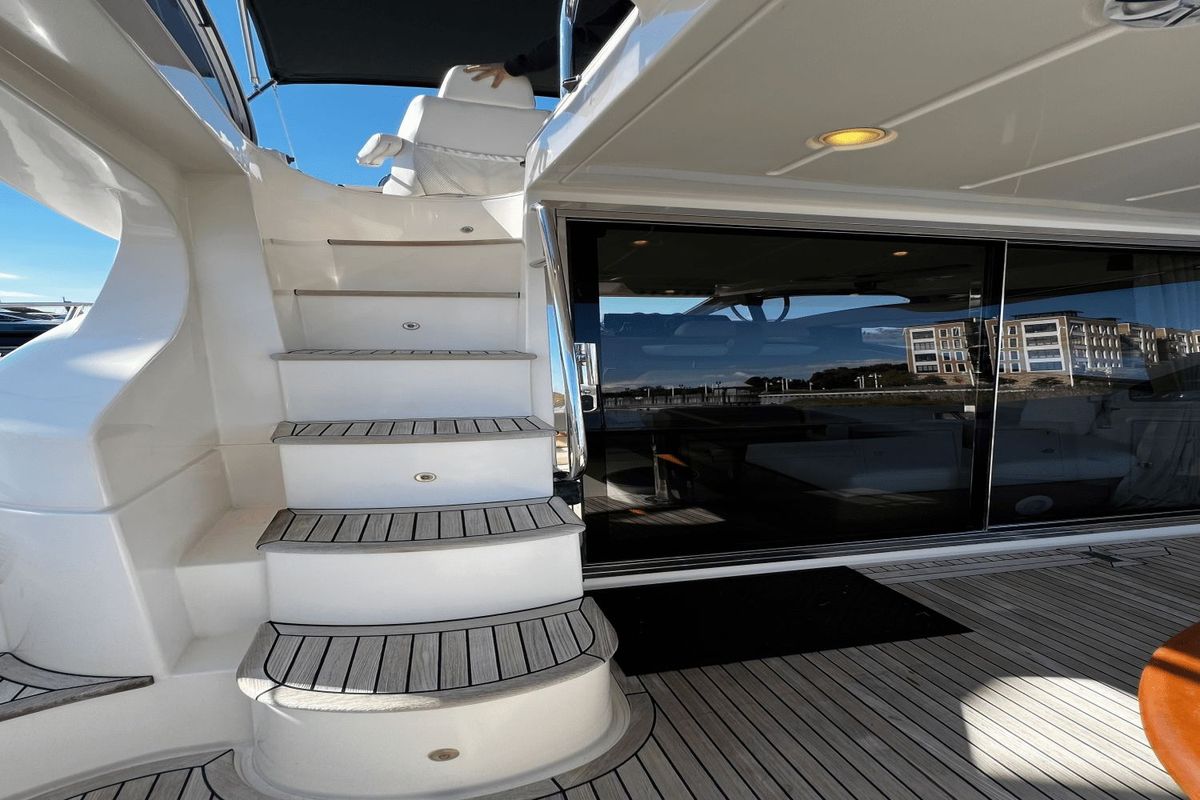 2011 Azimut 47 