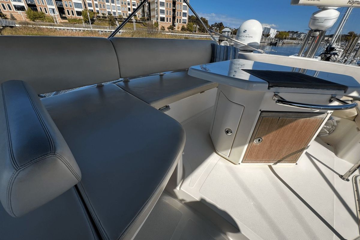 2011 Azimut 47 