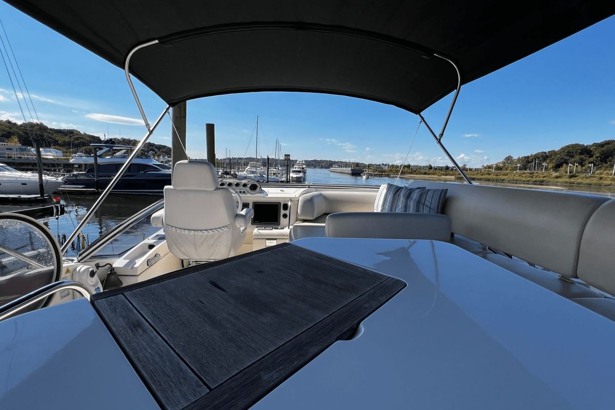 2011 Azimut 47 