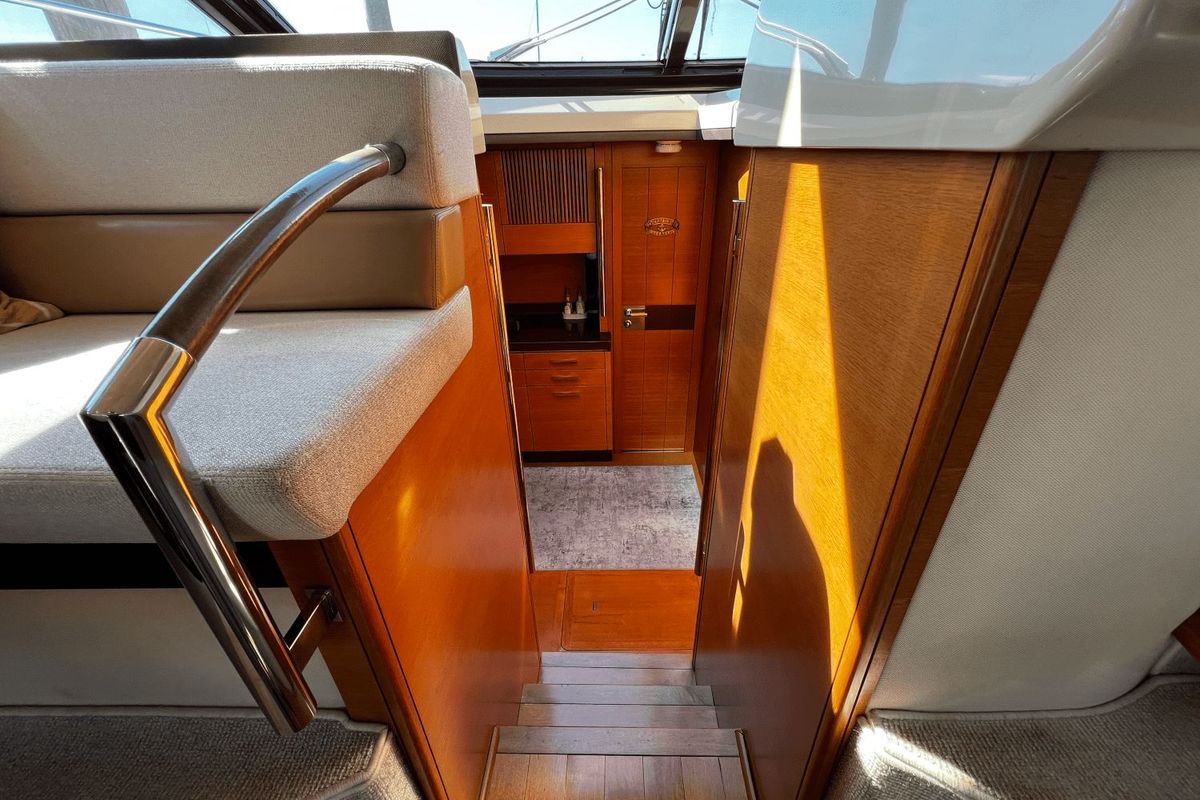 2011 Azimut 47 