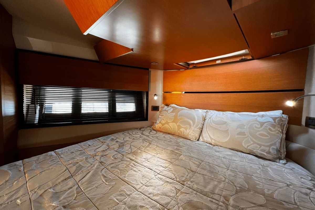 2011 Azimut 47 