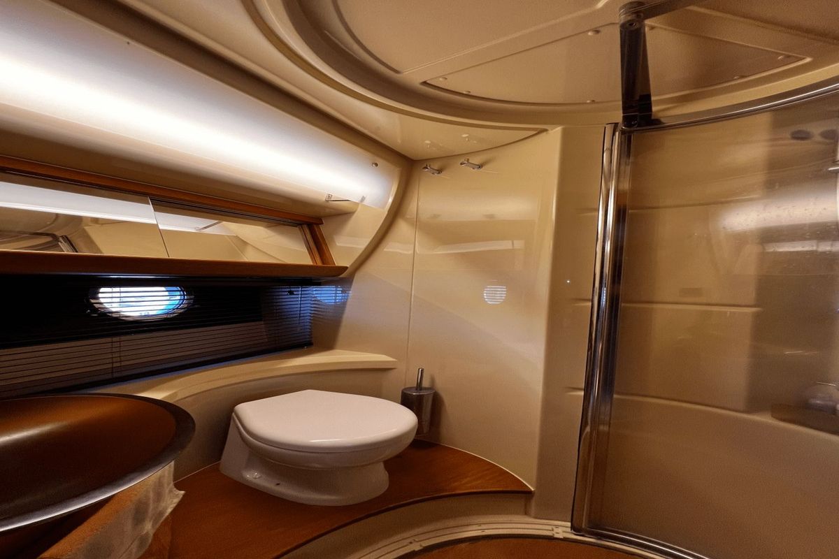 2011 Azimut 47 
