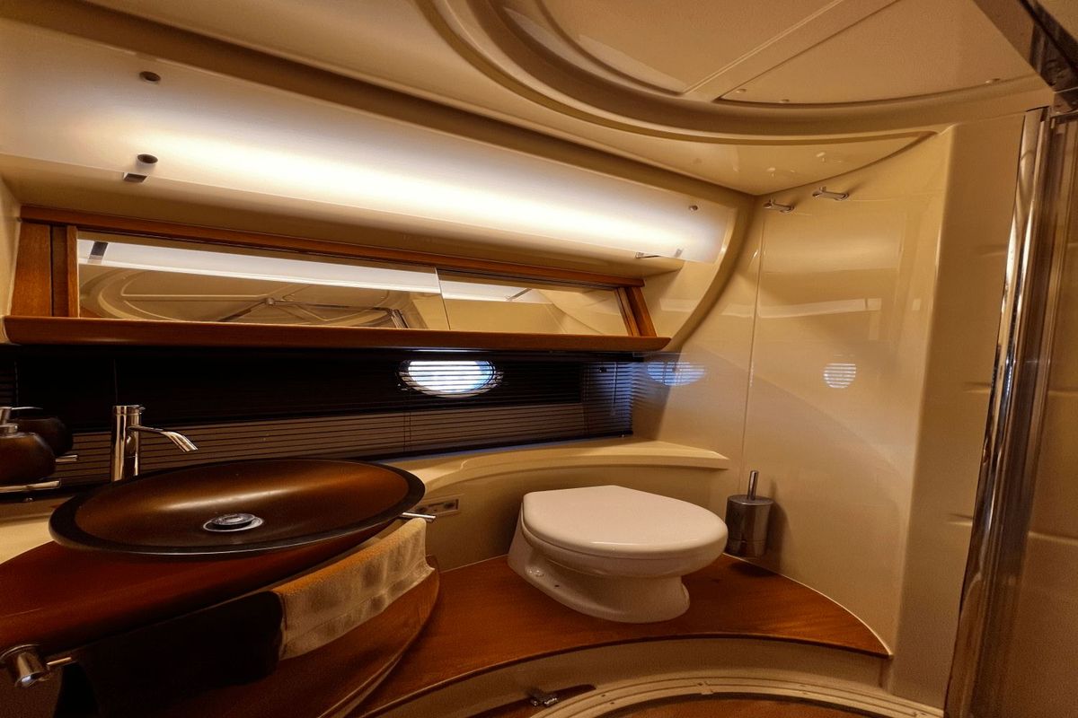 2011 Azimut 47 
