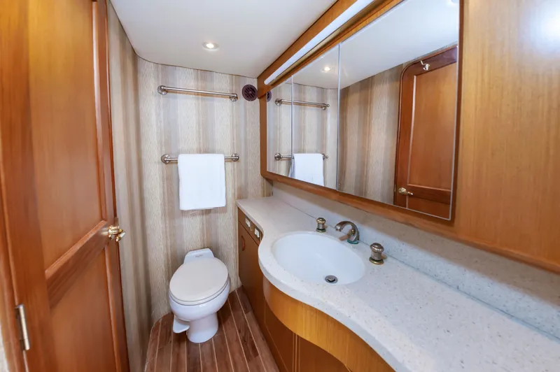 Samanna II Yacht Photos Pics 