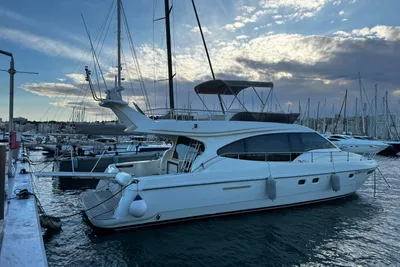 2009 Ferretti Yachts 470