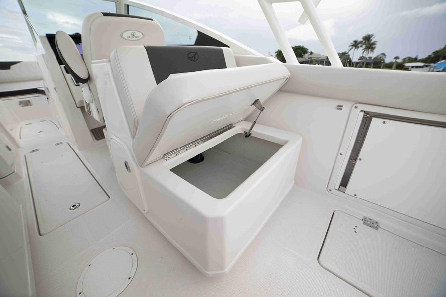 2023 Sailfish 276 DC