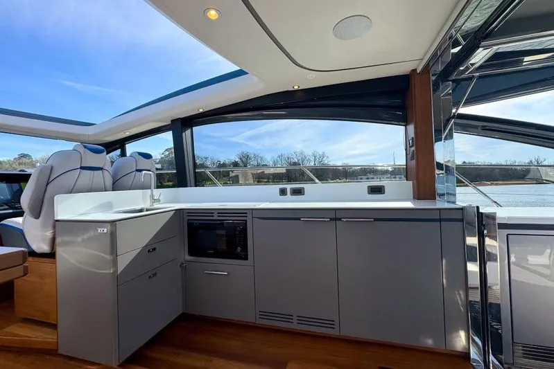  Yacht Photos Pics Princess V55 - Galley