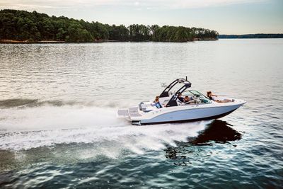Chaparral 23 Surf