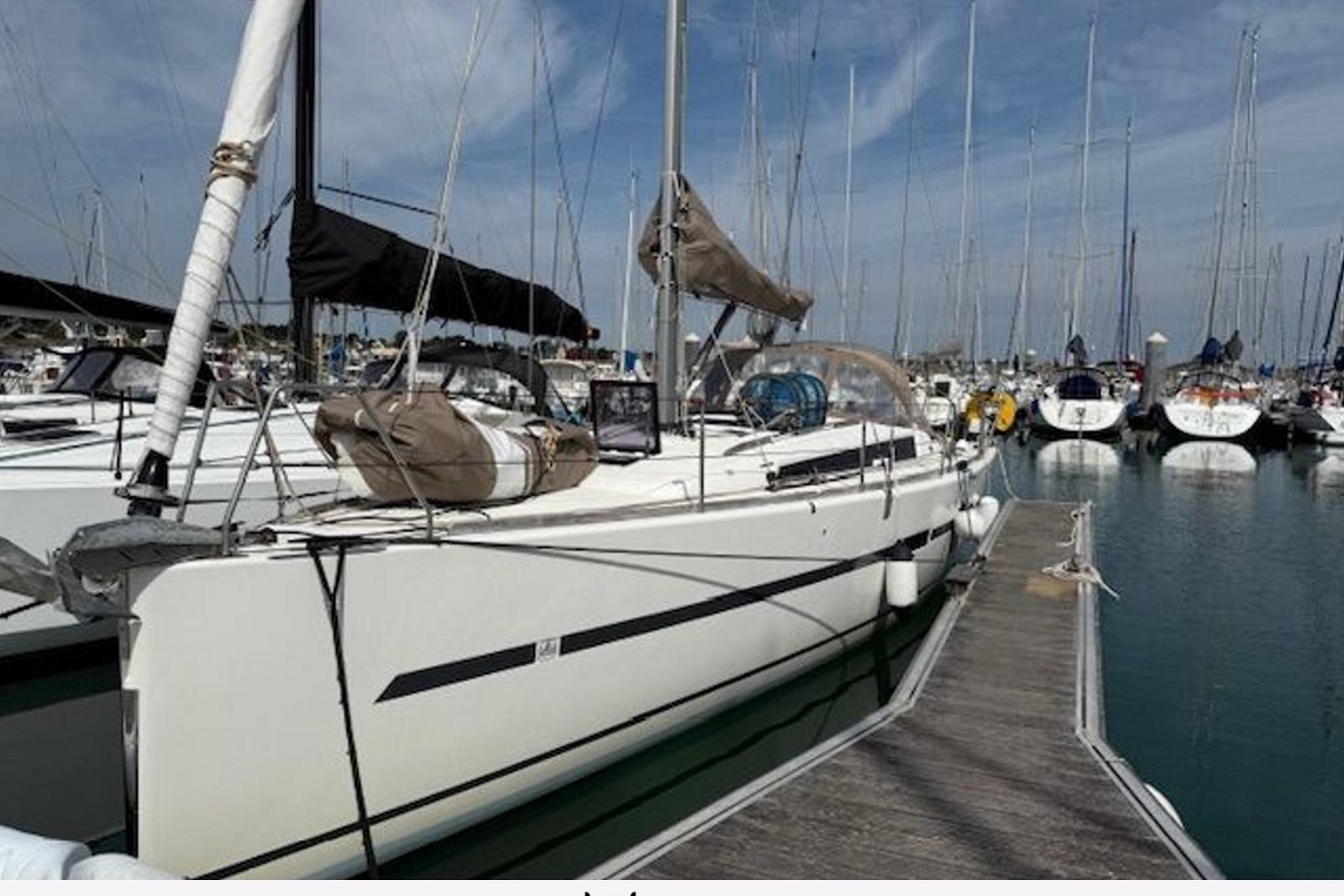 2019 Dufour 36 Performance