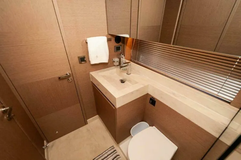 The Landry Yacht Photos Pics 