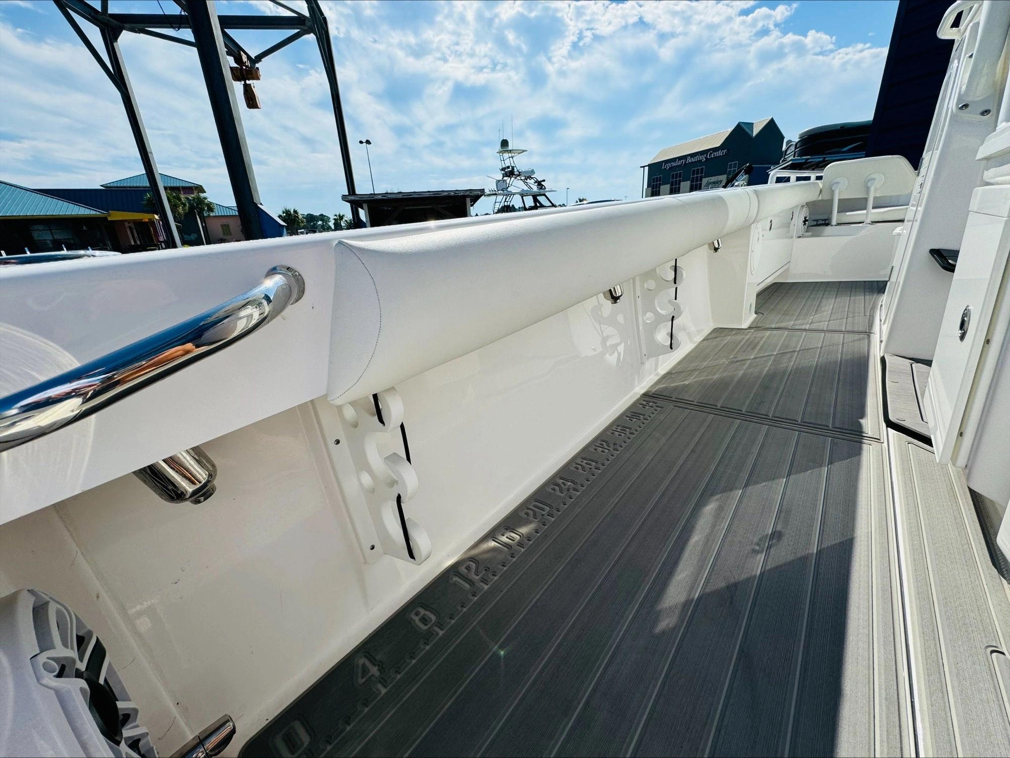 2024 Everglades 273 CC Centre Console for sale YachtWorld