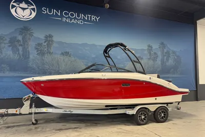 Sea Ray SPX 210
