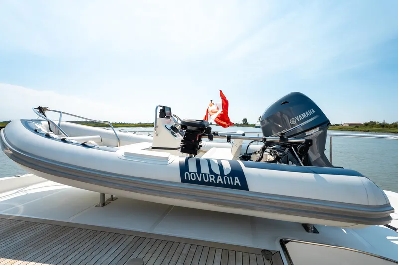 Memory Bank Yacht Photos Pics Novurania tender with Yamaha engine on Ocean Alexander 80 Cockpit Motoryacht, 2007 model.